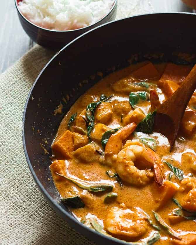 Thai Red Curry with Shrimp and Mango 