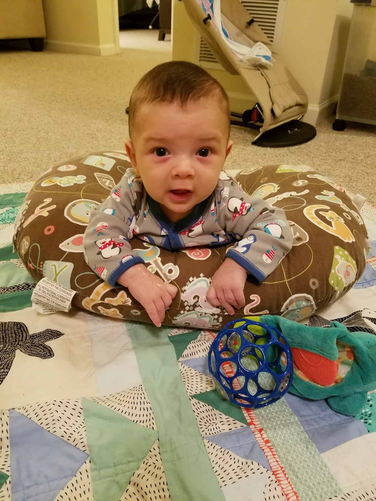 How to teach a baby to sit up MJ and Hungryman