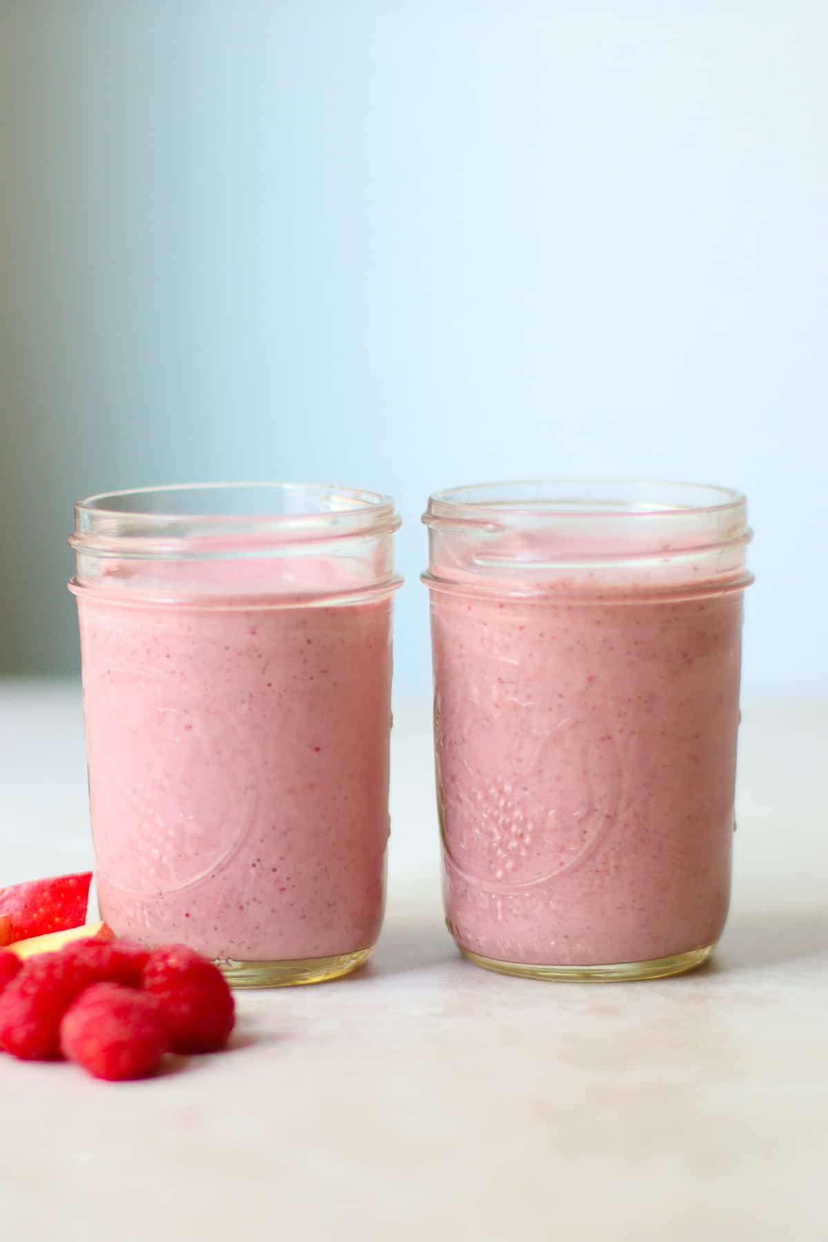 Two glasses of fiber smoothie.