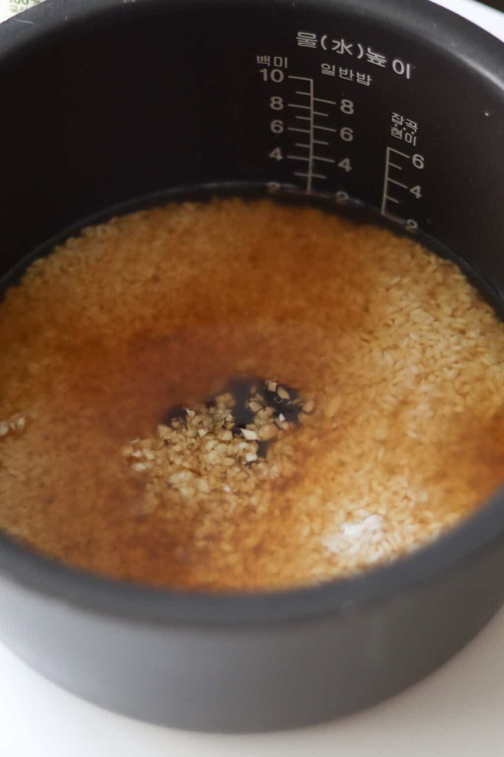 One Pot Beef Broccoli Rice Cooker Meal - MJ and Hungryman